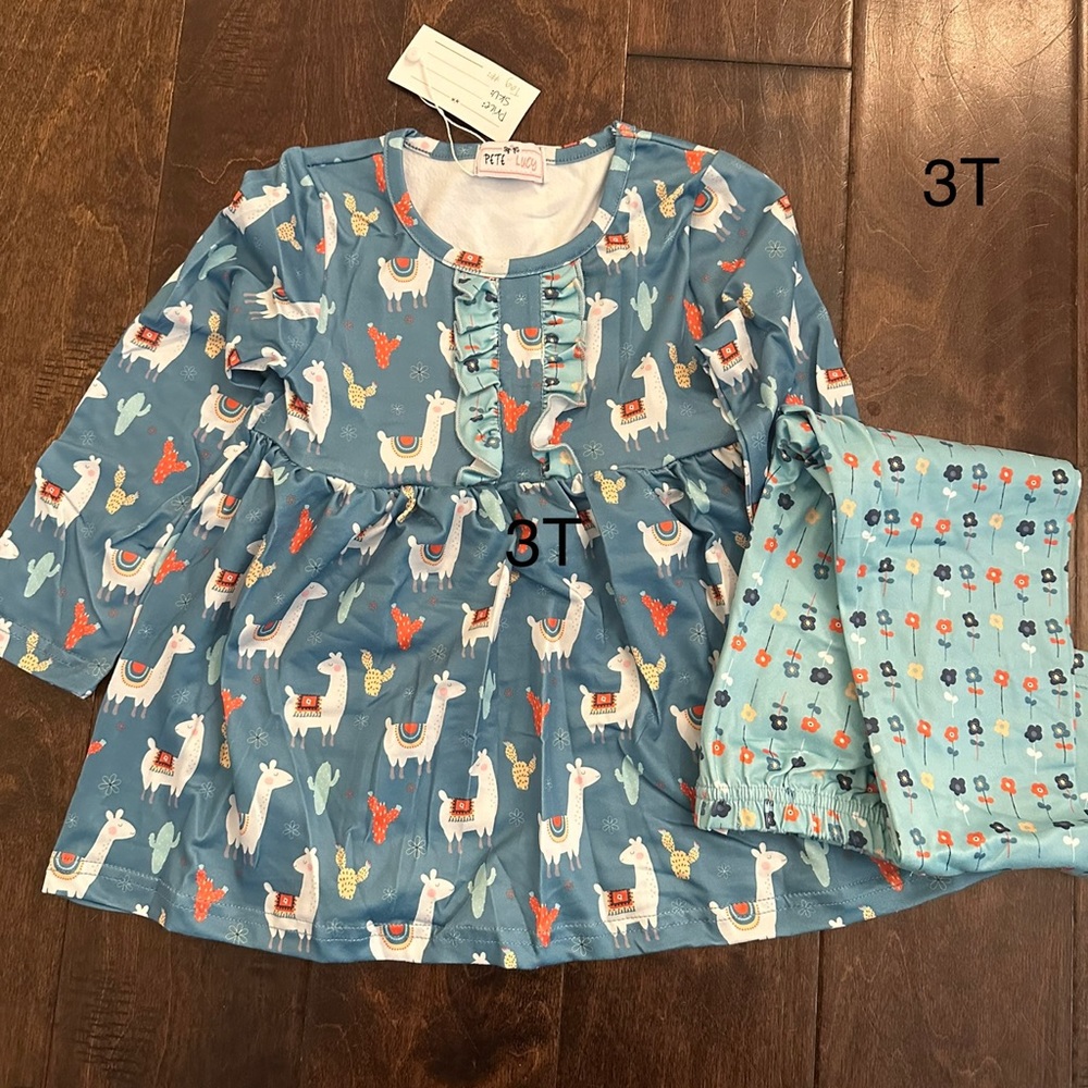 Pete + Lucy llama set